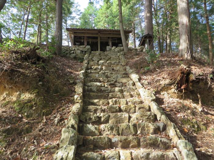 丹波篠山市桑原/稲荷神社写真