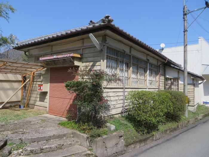 丹波篠山市草ノ上/オシャレな建物写真