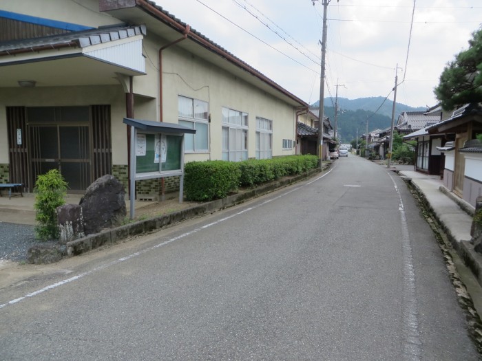 丹波篠山市小田中/村雲村道路元標写真