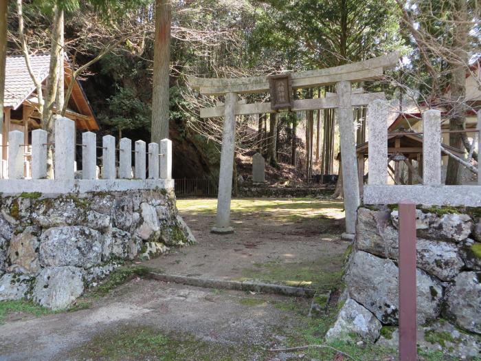 丹波篠山市市野々/八幡神社写真