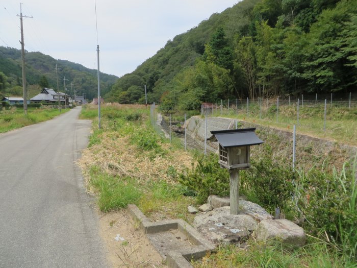 丹波篠山市上筱見/灯籠写真