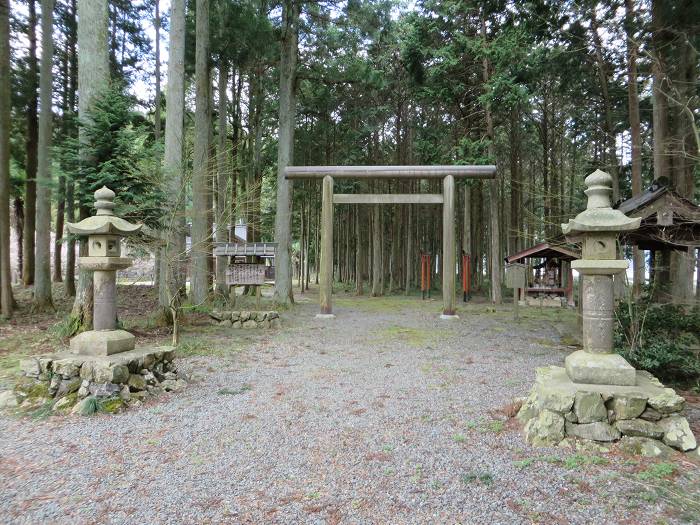 丹波篠山市福井/櫛石窓神社写真