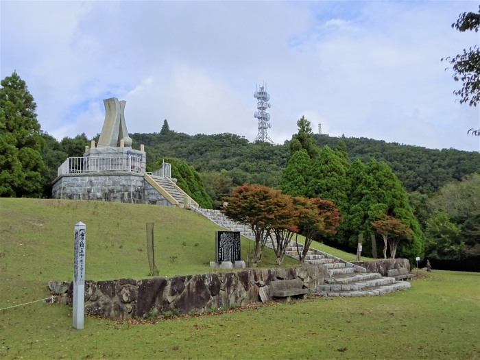 南あわじ市灘黒岩/諭鶴羽山