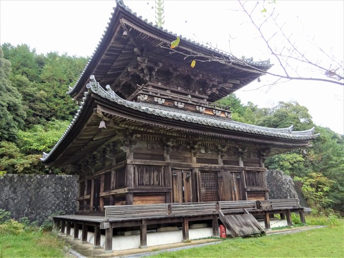 阿波市市場町切幡字観音/得度山切幡寺