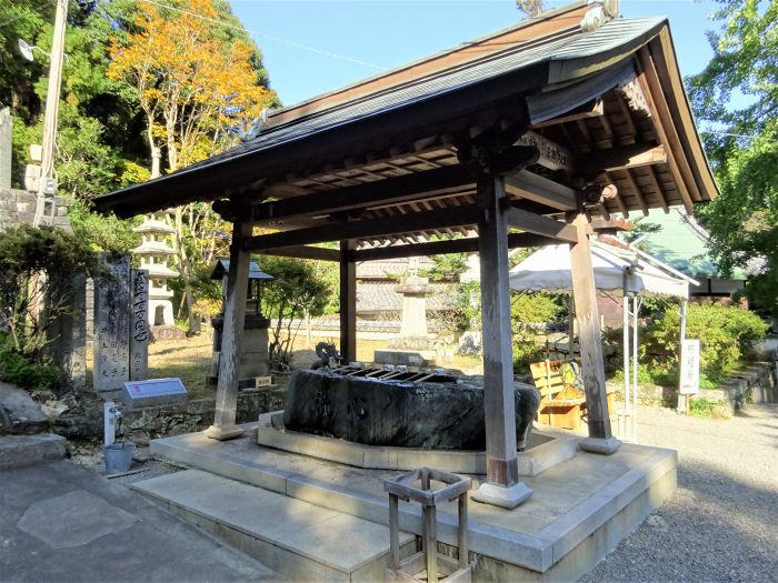 小松島市田野町恩山寺谷/母養山恩山寺