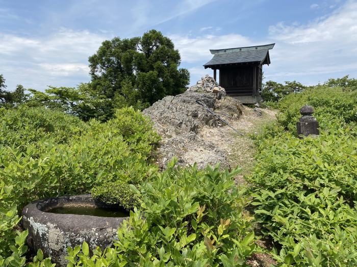 大飯郡おおい町名田庄納田終/頭巾山