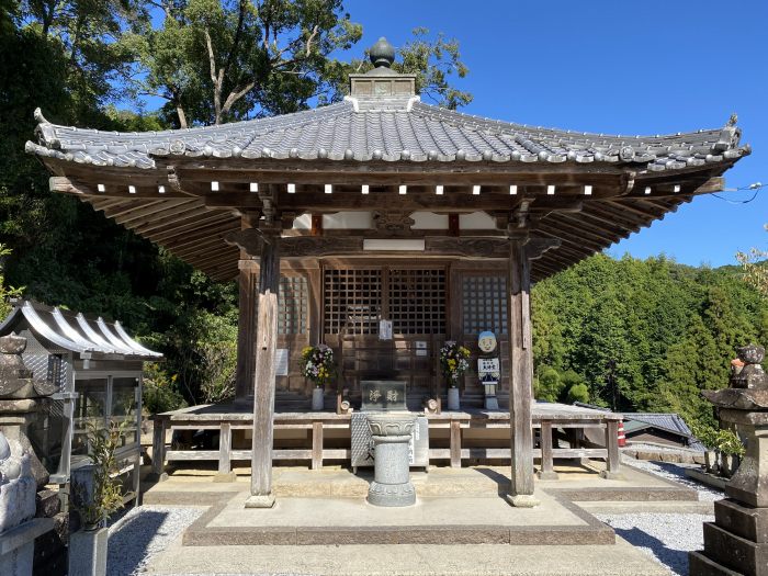 宇和島市三間町/稲荷山龍光寺