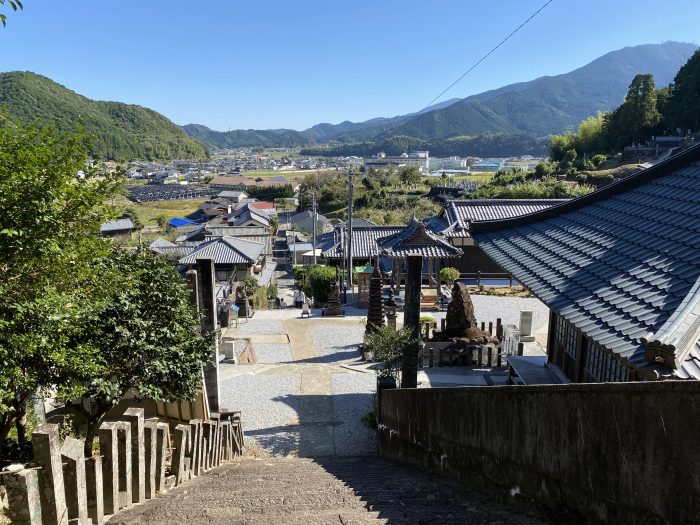 宇和島市三間町/稲荷山龍光寺