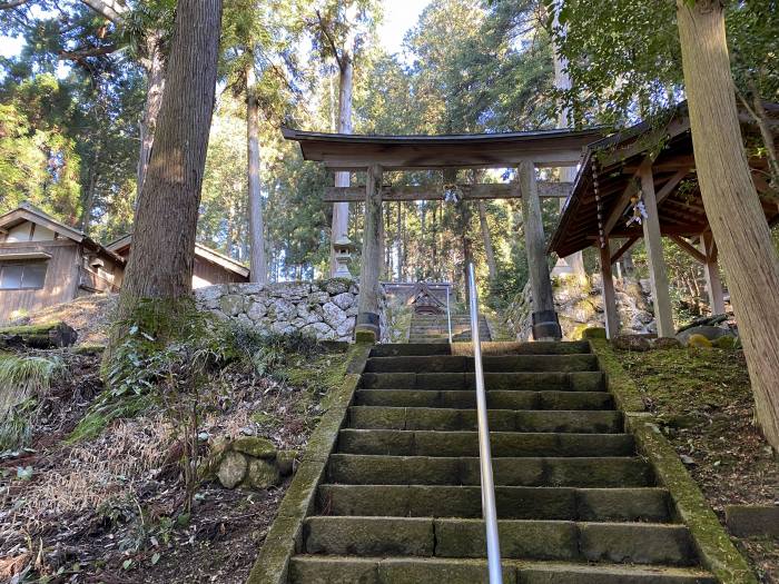 丹波市山南町上滝/山口神社