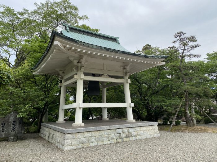 西条市小松町南川/栴檀山香園寺