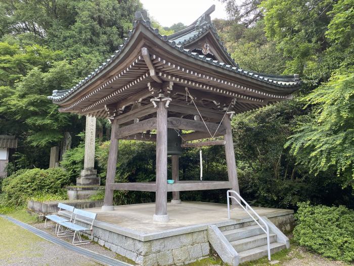 西条市洲之内甲/石鎚山前神寺