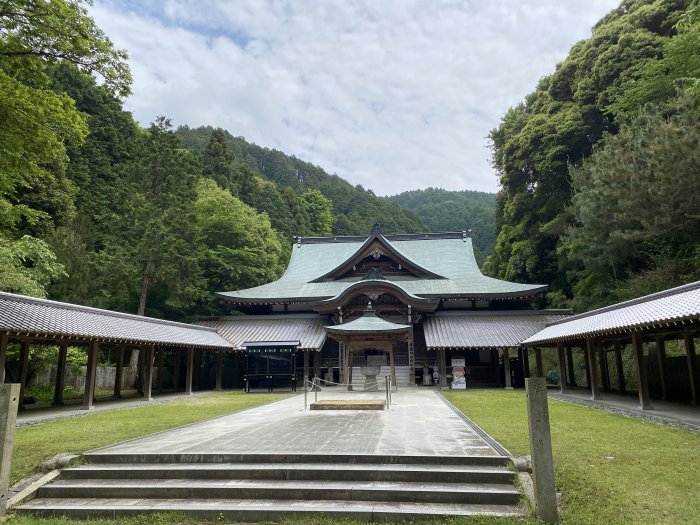 西条市洲之内甲/石鎚山前神寺