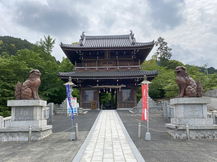 西条市西田甲/石鎚神社