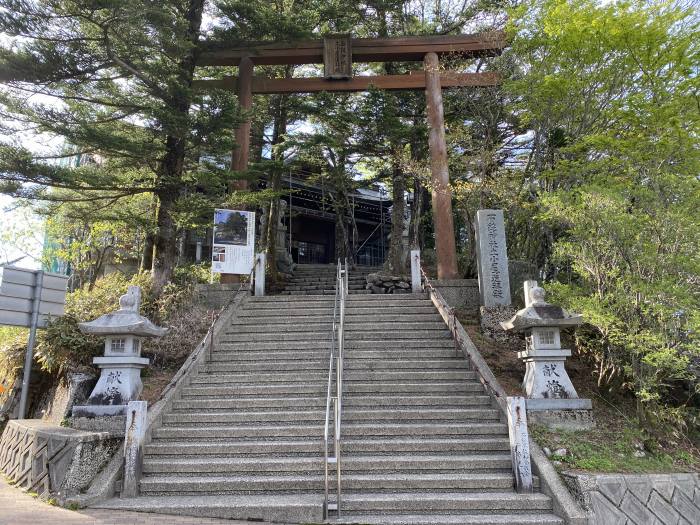 西条市西田甲/石鎚神社