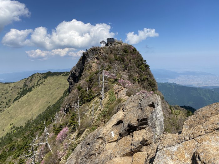 西条市西田甲/石鎚山