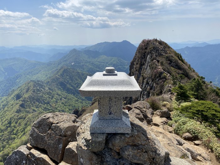 西条市西田甲/石鎚山