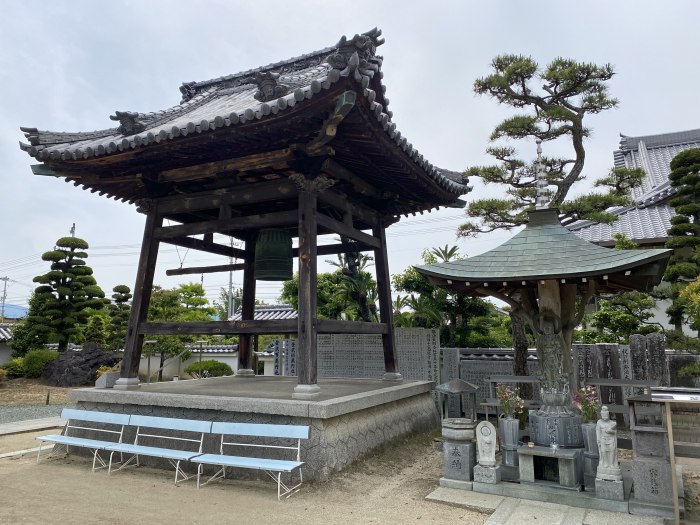 松山市高井町/清滝山西林寺