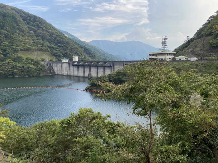 津山市加茂町下津川/津川ダム