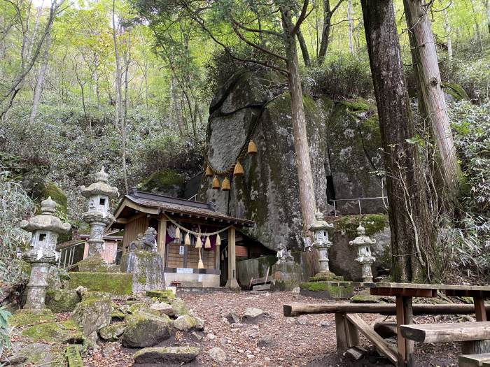 南都留郡忍野村内野/石割山