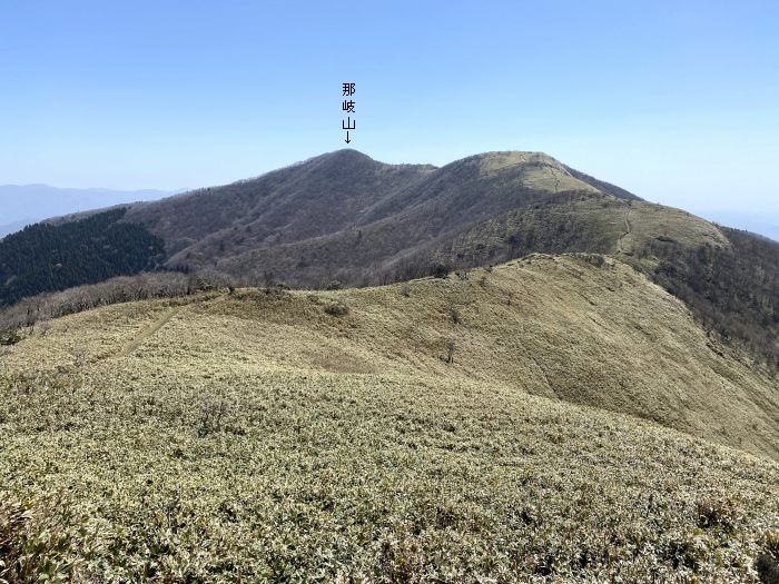 勝田郡奈義町高円/那岐山