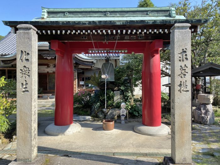 四国中央市川滝町下山/椿堂邦治山常福寺