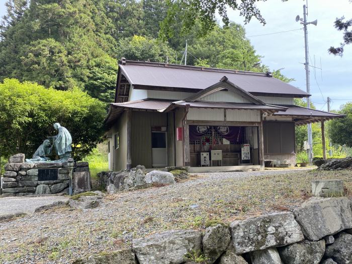 名西郡神山町下分字地中/杖杉庵