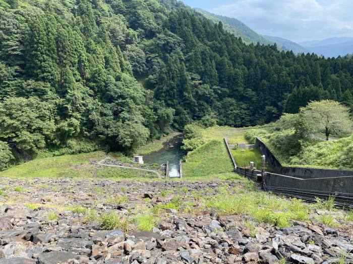 高島市今津町角川/石田川ダム