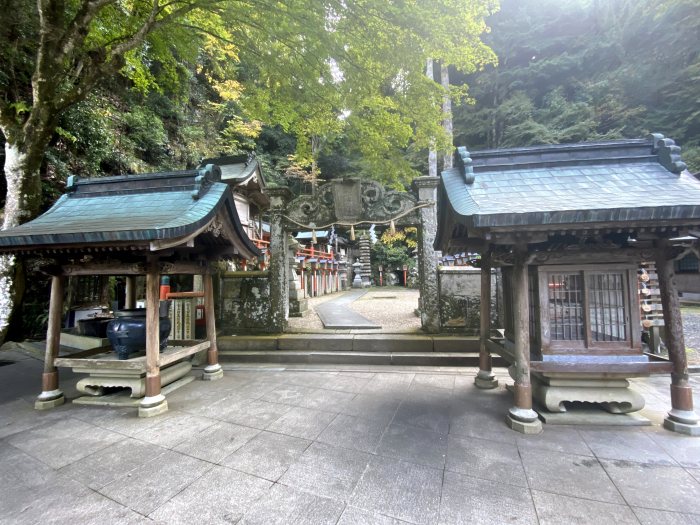 豊能郡能勢町野間中/能勢妙見山本瀧寺