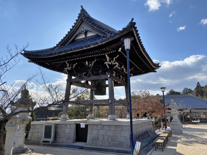 西宮市甲山町/神呪寺