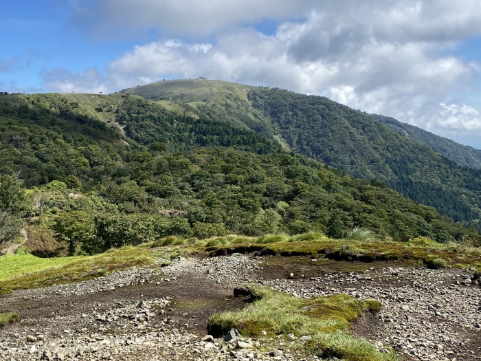 大津市葛川木戸口町/蓬莱山