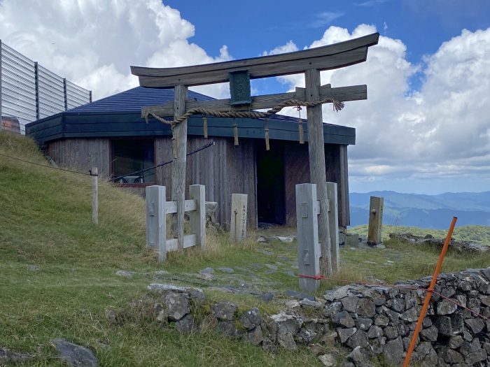 大津市葛川木戸口町/蓬莱山