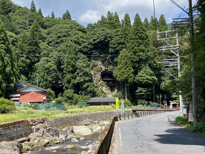鳥取県八頭郡若桜町岩屋堂/不動院岩屋堂