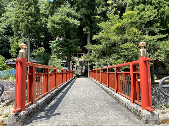 八頭郡若桜町岩屋堂/不動院岩屋堂