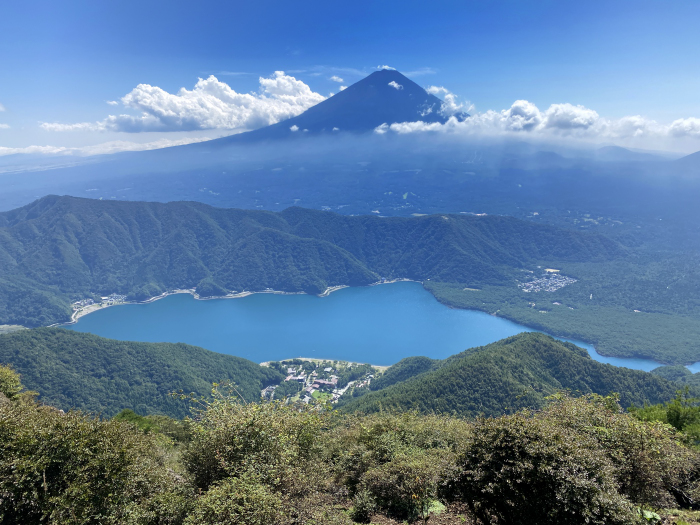 南都留郡富士河口湖町西湖/雪頭ヶ岳、鬼ヶ岳
