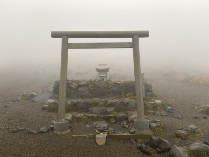 西諸県郡高原町/霧島山_高千穂峰