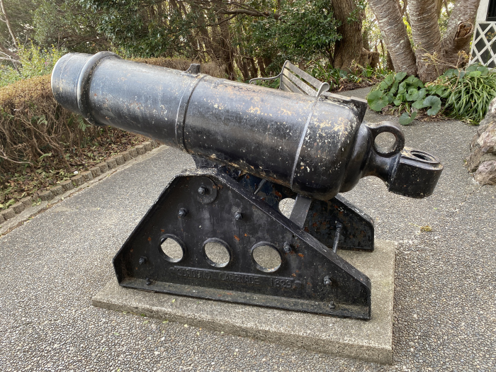 下田市三丁目/ペリー艦隊来航記念碑