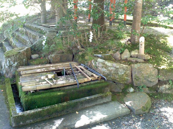 船井郡京丹波町須知/導観稲荷神社手水場写真