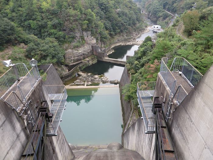 南丹市美山町樫原/大野ダム放水路写真