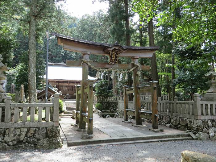 丹波市氷上町石生/いそ部神社写真