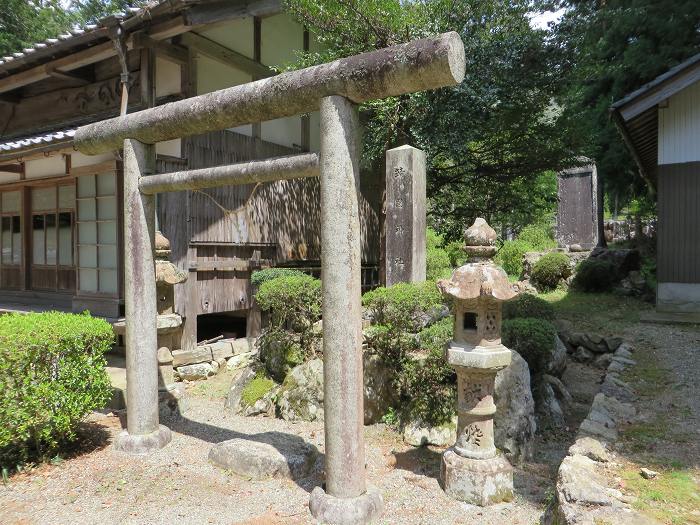 丹波市氷上町石生/いそ部神社写真