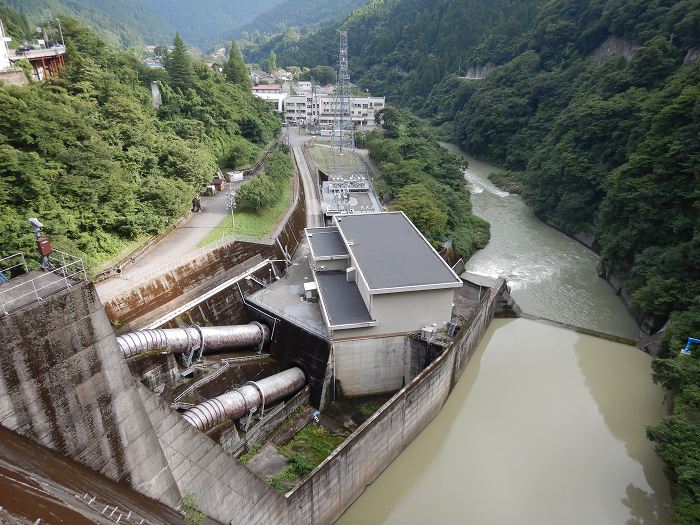 揖斐郡揖斐川町東横山/横山ダム写真