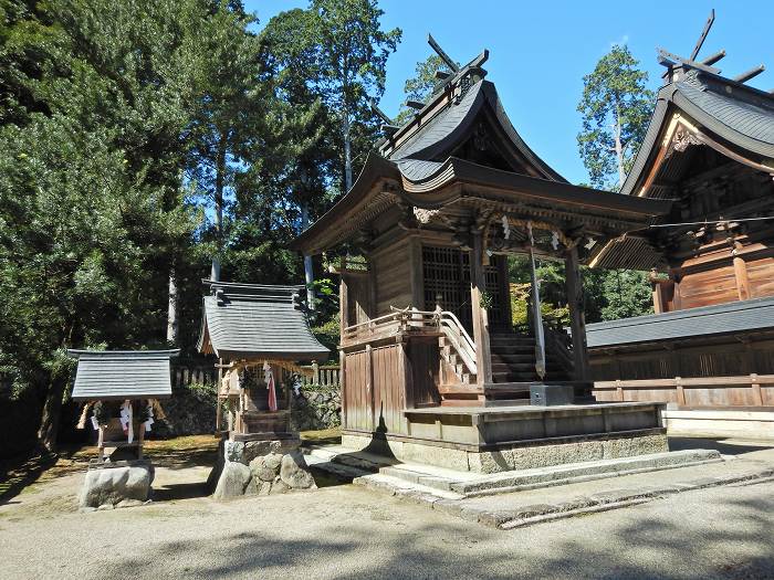 多可郡多可町加美区的場/荒田神社写真