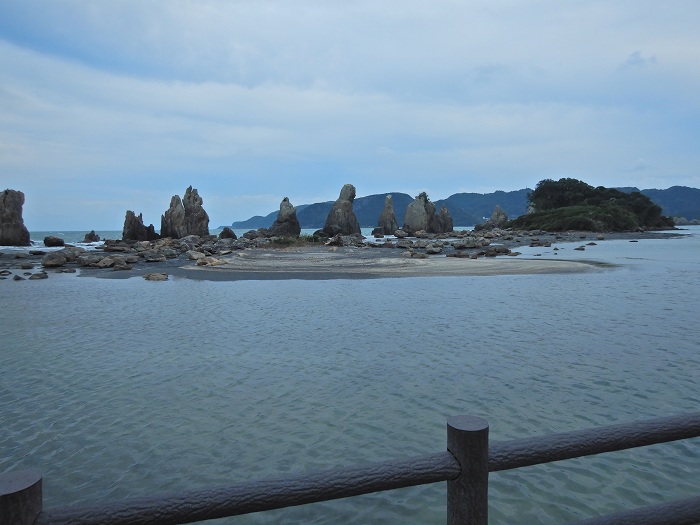 東牟婁郡串本町鬮野川/橋杭岩写真