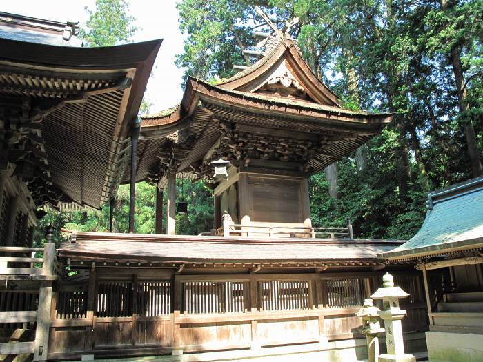 宍粟市一宮町須行名/伊和神社写真