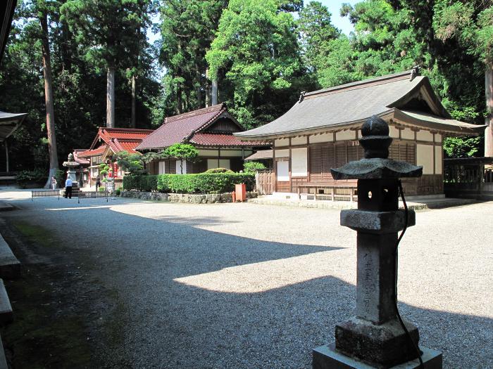 宍粟市一宮町須行名/伊和神社写真