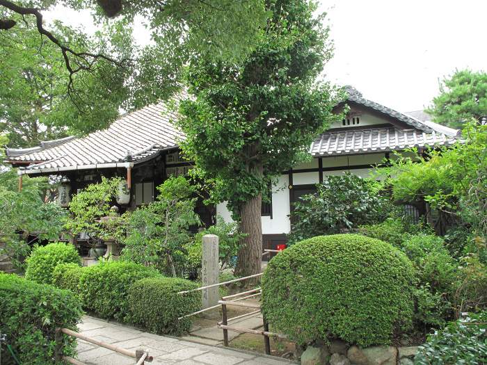 京都市山科区北花山河原町/華頂山元慶寺写真