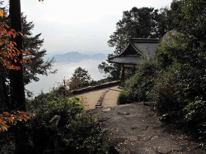 近江八幡市長命寺町/姨綺耶山長命寺写真