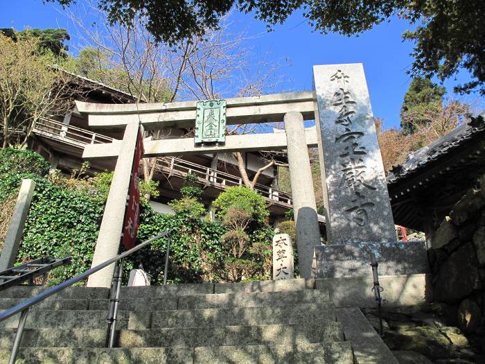 長浜市早崎町/巌金山宝厳寺写真