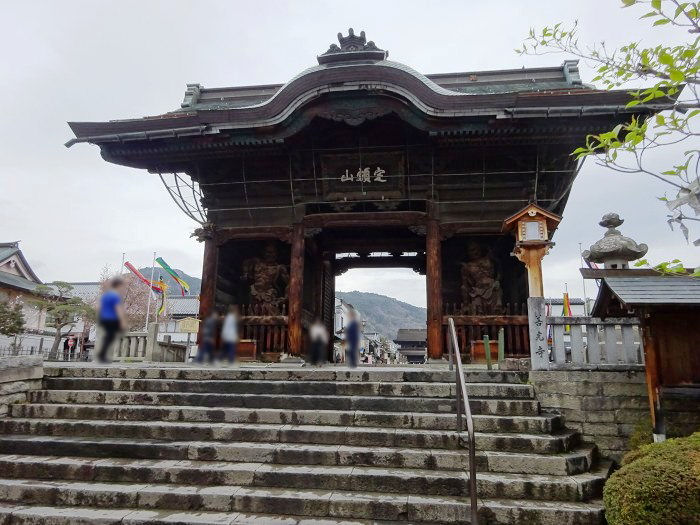 長野市元善町/善光寺