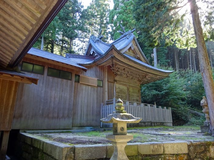 真庭市蒜山西茅部/茅部神社